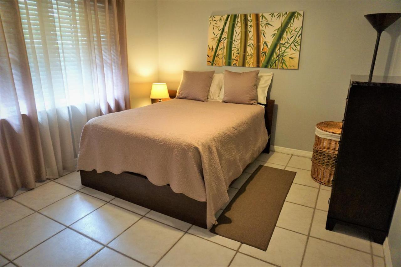 Jupiter Waterfalls - Newly Updated - Tiki Hut, Fire Pit, Kitchen, Pool Heater And More Bagian luar foto