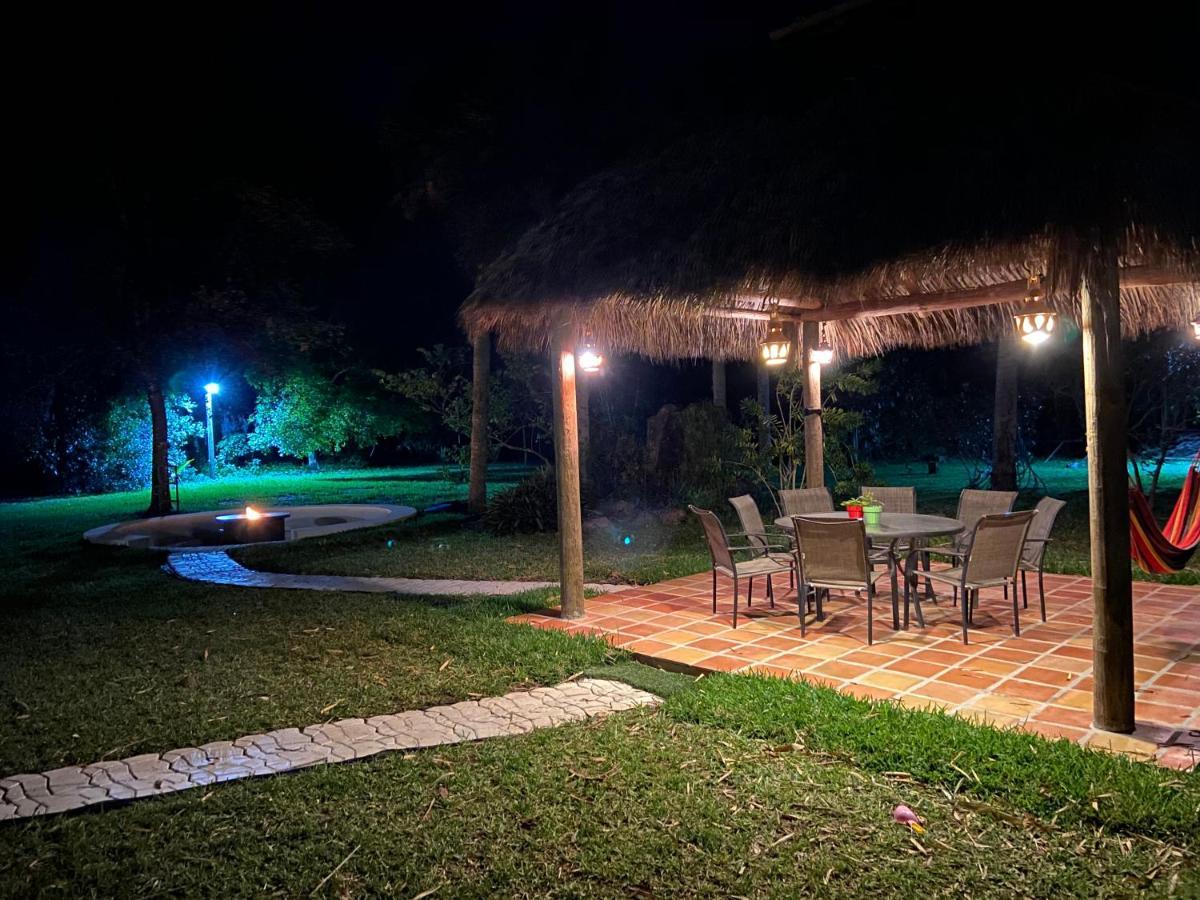 Jupiter Waterfalls - Newly Updated - Tiki Hut, Fire Pit, Kitchen, Pool Heater And More Bagian luar foto