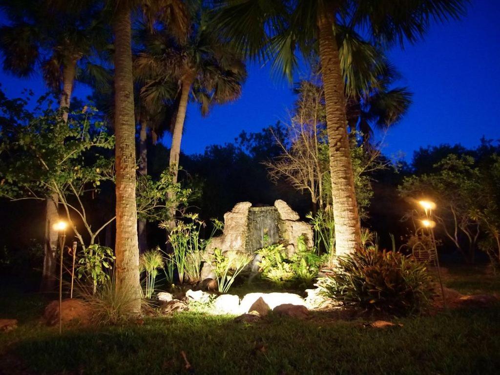 Jupiter Waterfalls - Newly Updated - Tiki Hut, Fire Pit, Kitchen, Pool Heater And More Bagian luar foto