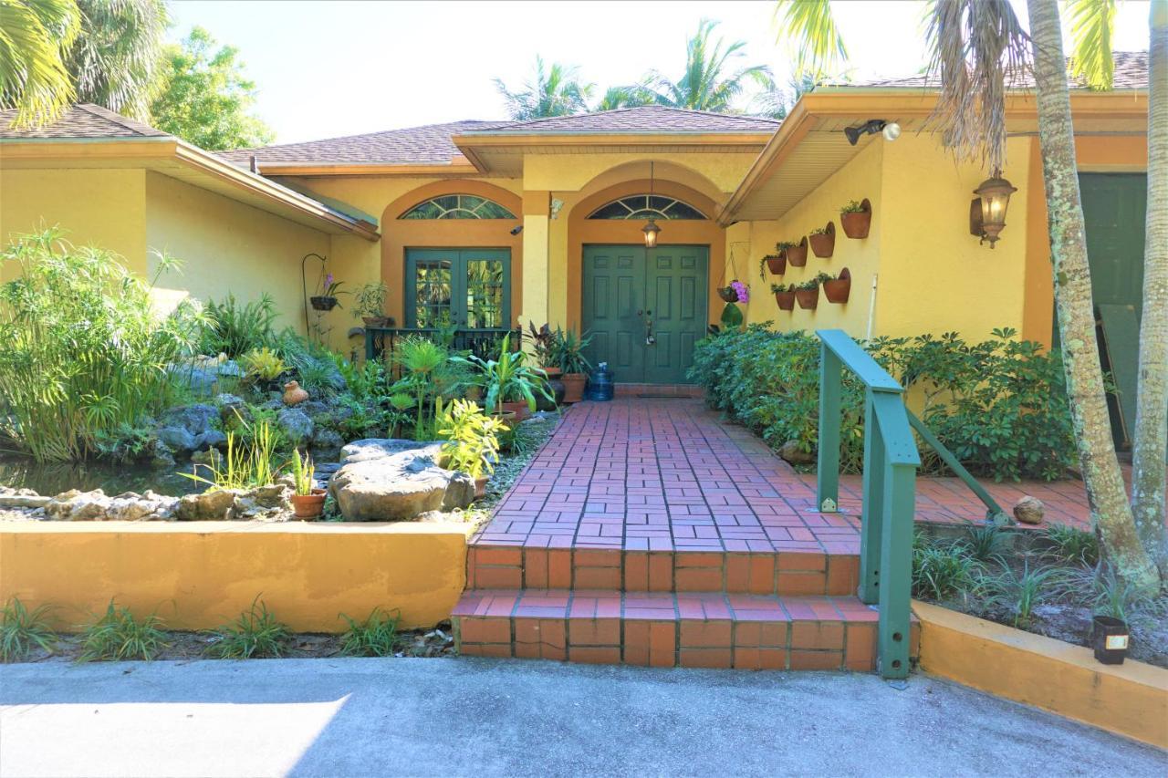 Jupiter Waterfalls - Newly Updated - Tiki Hut, Fire Pit, Kitchen, Pool Heater And More Bagian luar foto